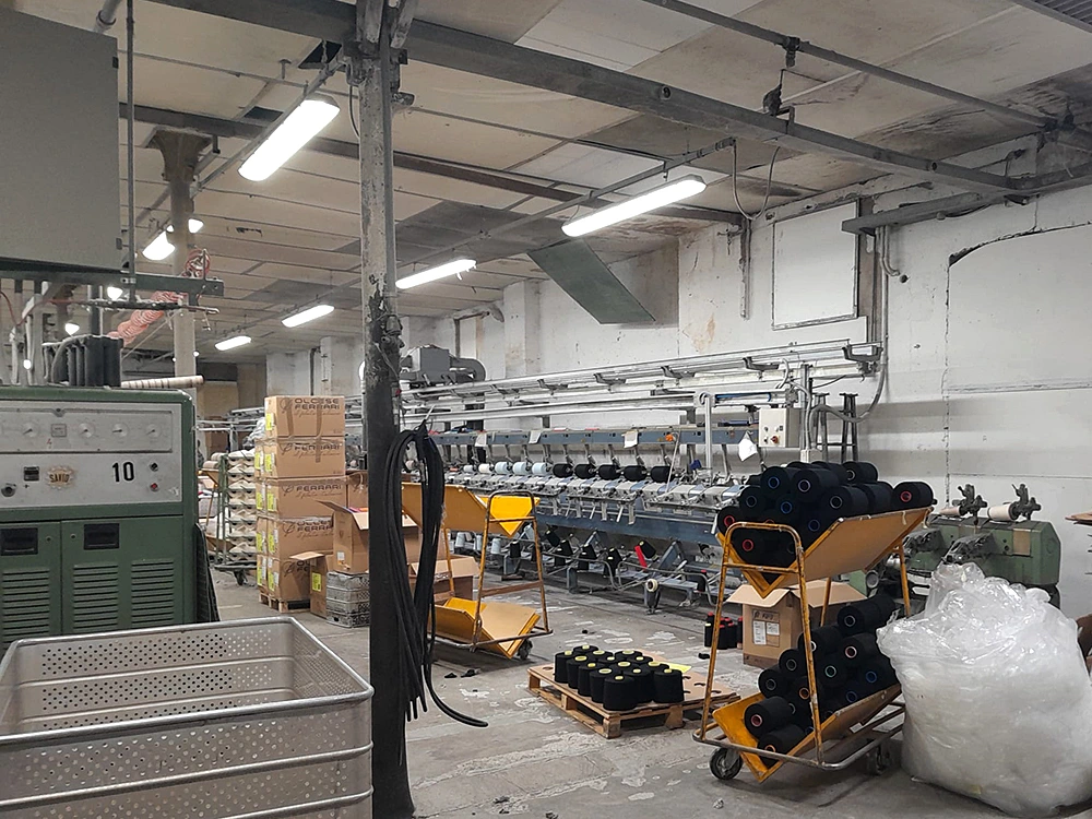 Sede di Effedia Srl, interno del laboratorio.